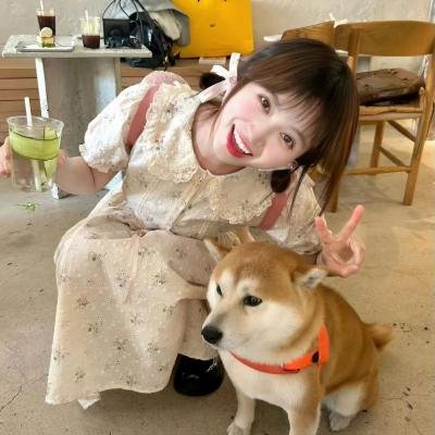 女孩爱跑步